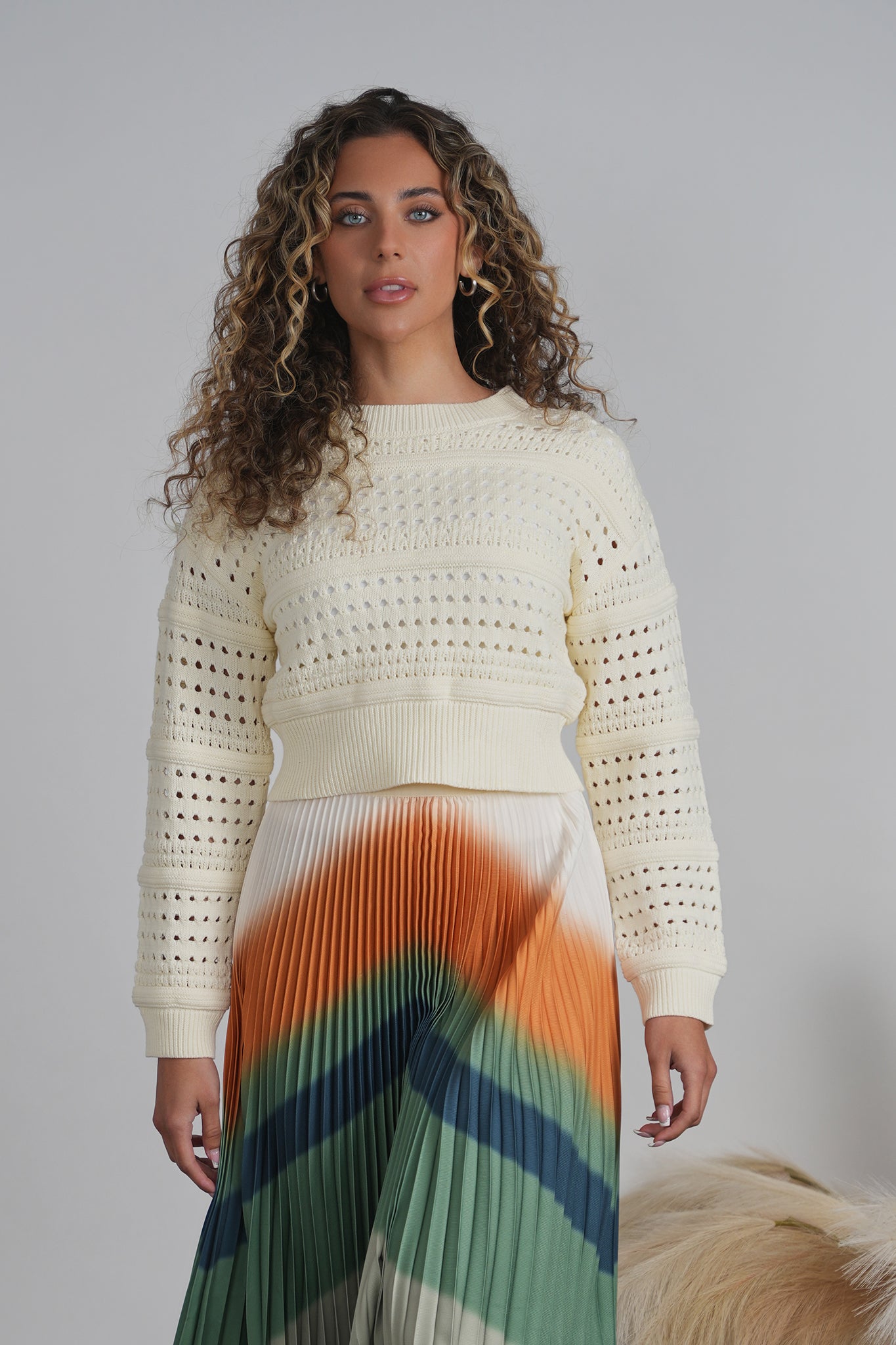 HOLLY IVORY SWEATER